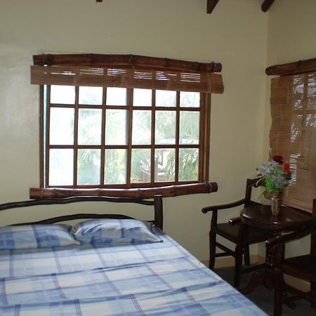 Casa Aviara Resort & Hotel Puerto Galera Zewnętrze zdjęcie