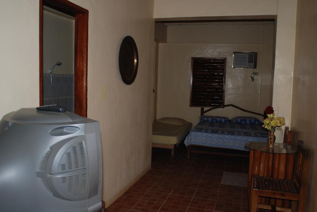 Casa Aviara Resort & Hotel Puerto Galera Zewnętrze zdjęcie
