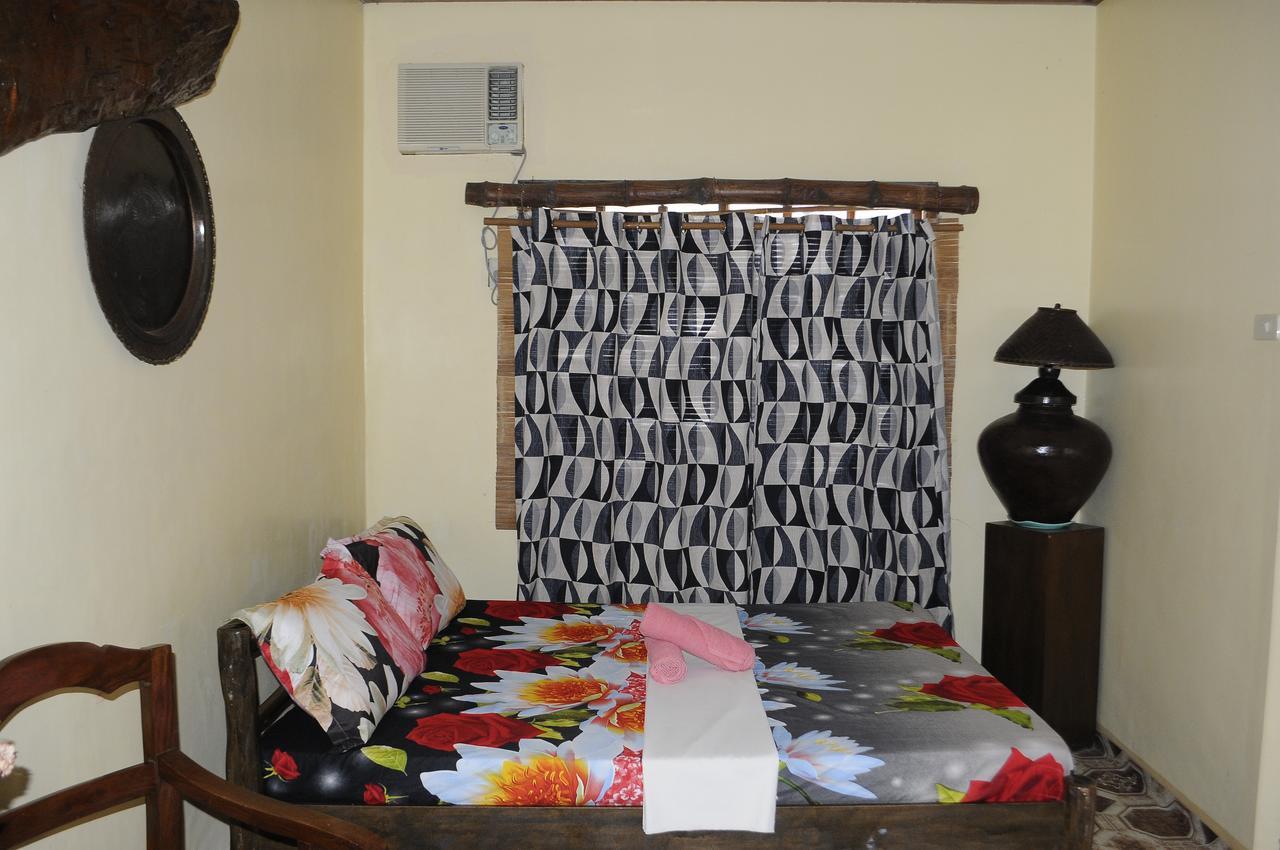 Casa Aviara Resort & Hotel Puerto Galera Zewnętrze zdjęcie
