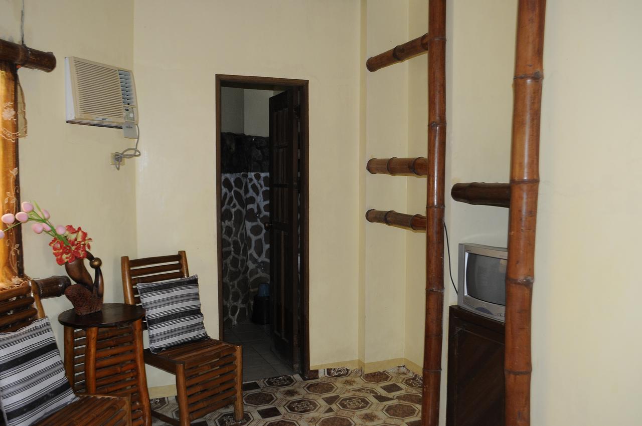 Casa Aviara Resort & Hotel Puerto Galera Zewnętrze zdjęcie